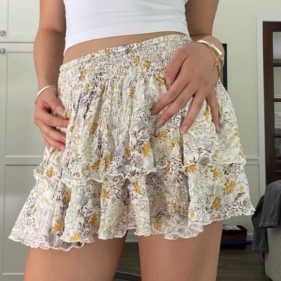 Forever 21 Yellow Flowy Floral Mini Skirt - Picture 1 of 7